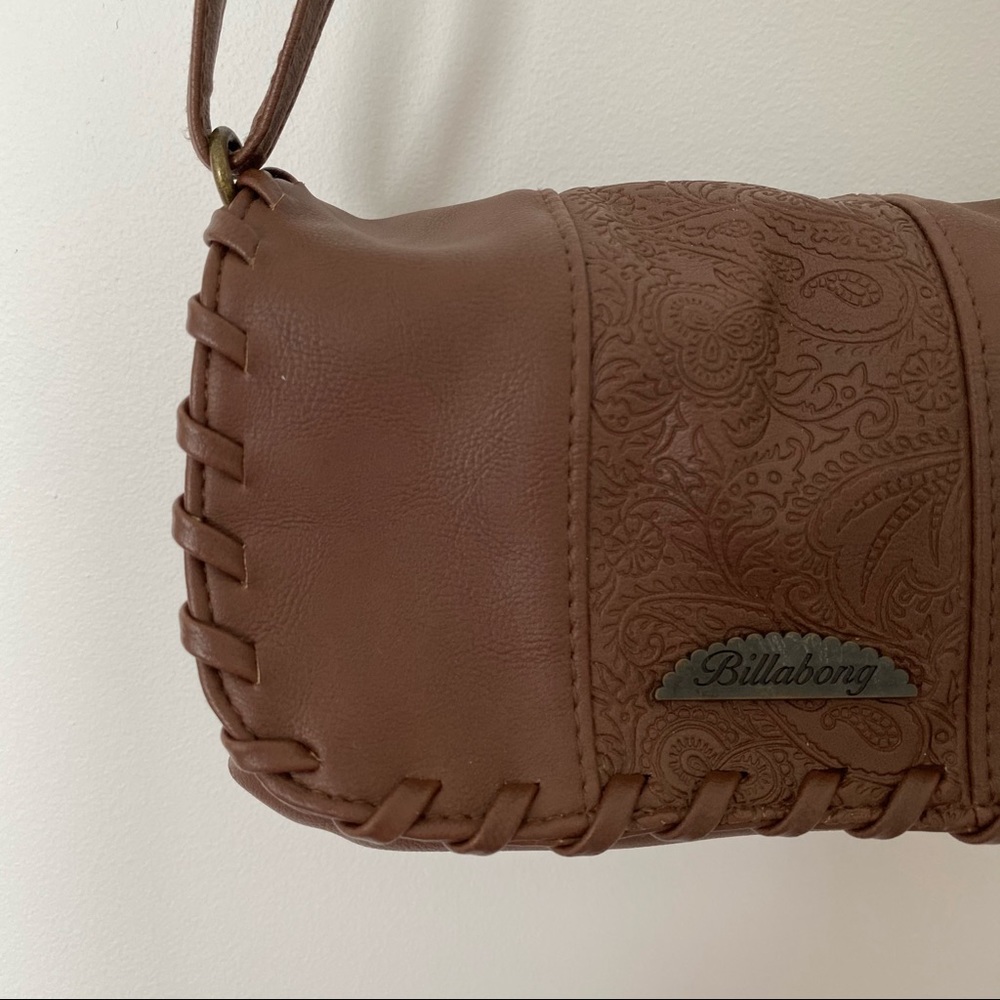 BILLABONG small tan crossbody shoulder bag - Picture 2 of 13